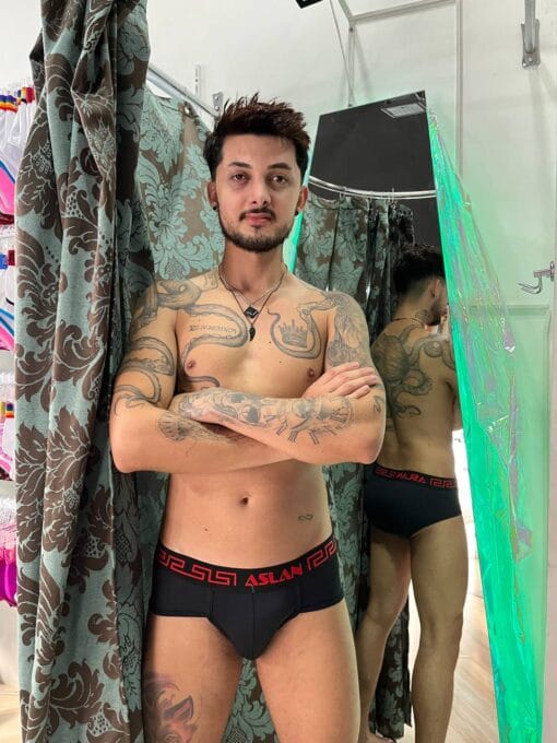 CUECA PRETA DRYFIT FIRE