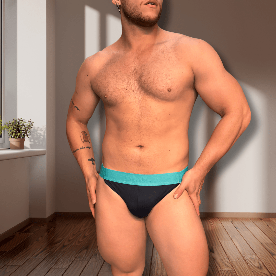 Tanga Preta line Verde