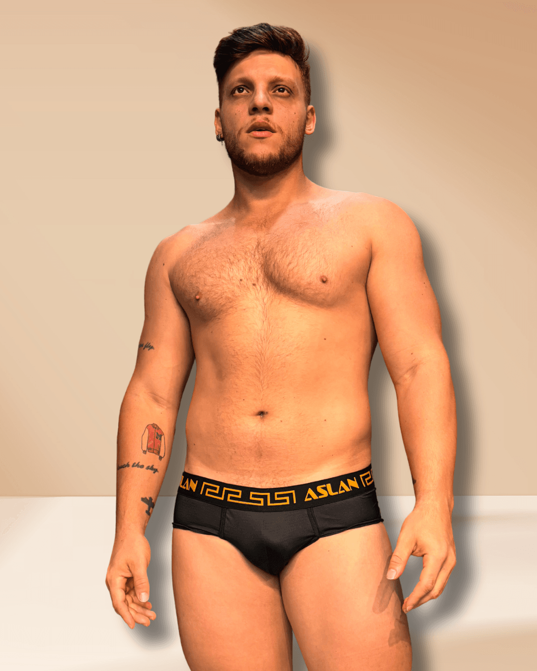 Cuea Preta Dryfit line Ouro