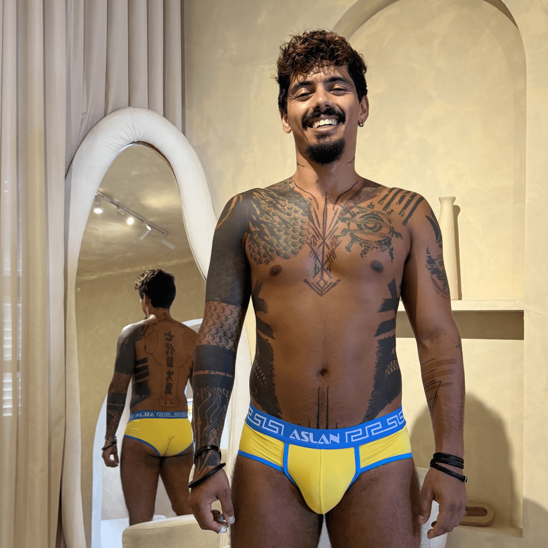 Cueca Amarela line Azul