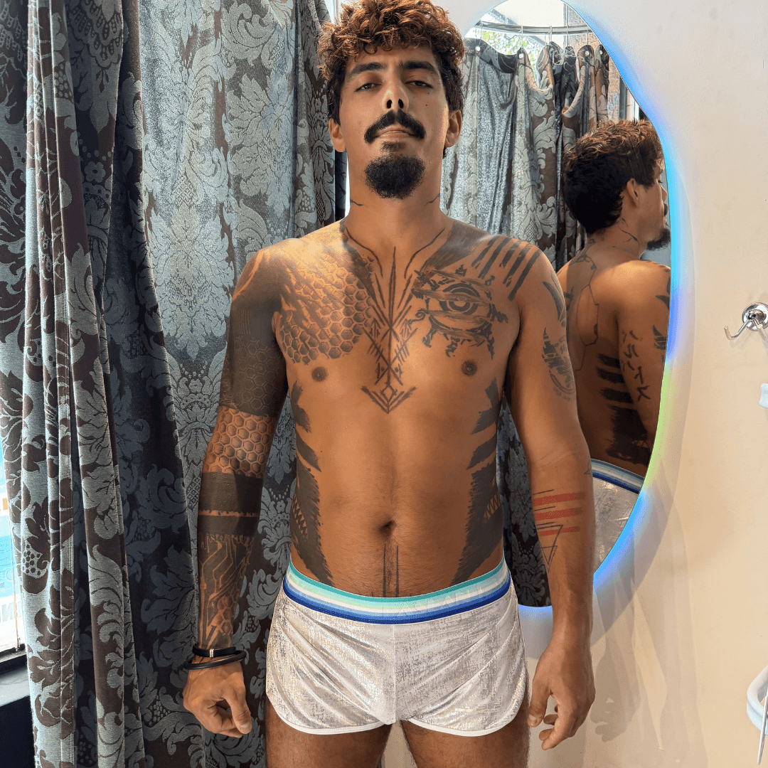 Short de Academia Masculino Aslan com Abertura Lateral – Branco e Prata