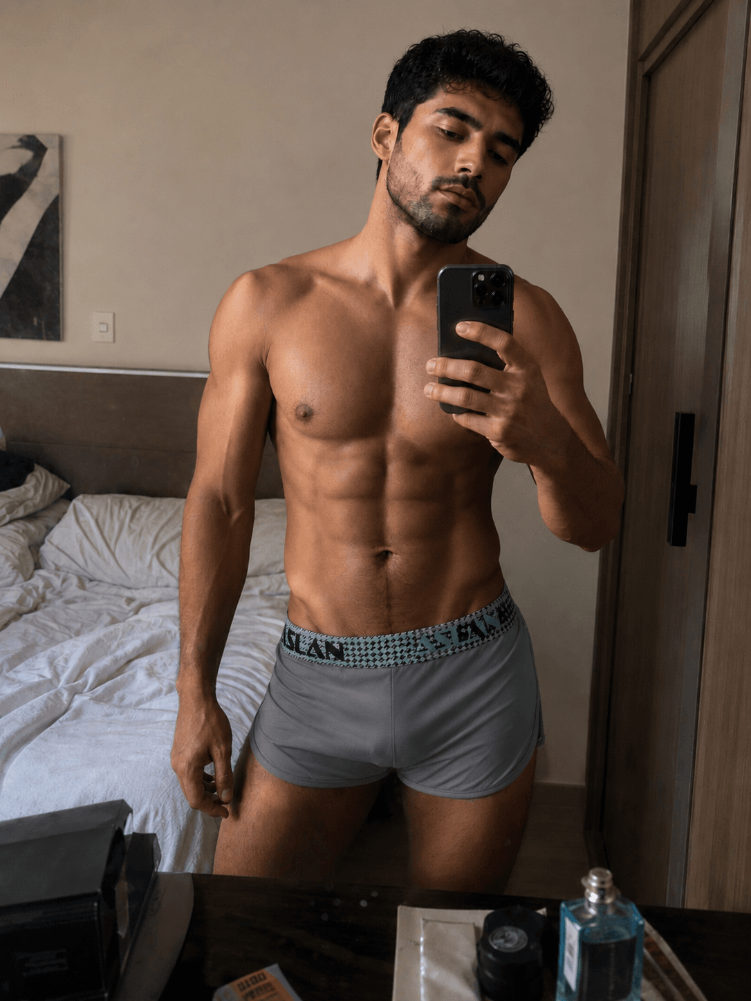 Short de Academia Masculino Aslan com Abertura Lateral – Cinza Plush